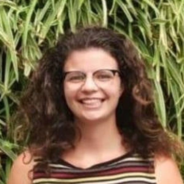 Mona - French teacher - Paris 11e