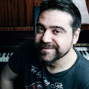 Ro - Singing tutor - Barcelona