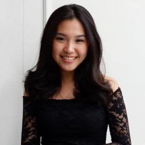 Novelyne - Piano tutor - Kecamatan Cengkareng