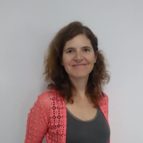 Victoria - English speaking tutor - 