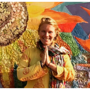 Layla - Yoga teacher - Leiden