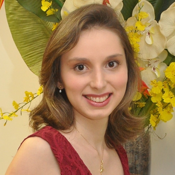 Louise - Profe de montaje de vídeo - Meier