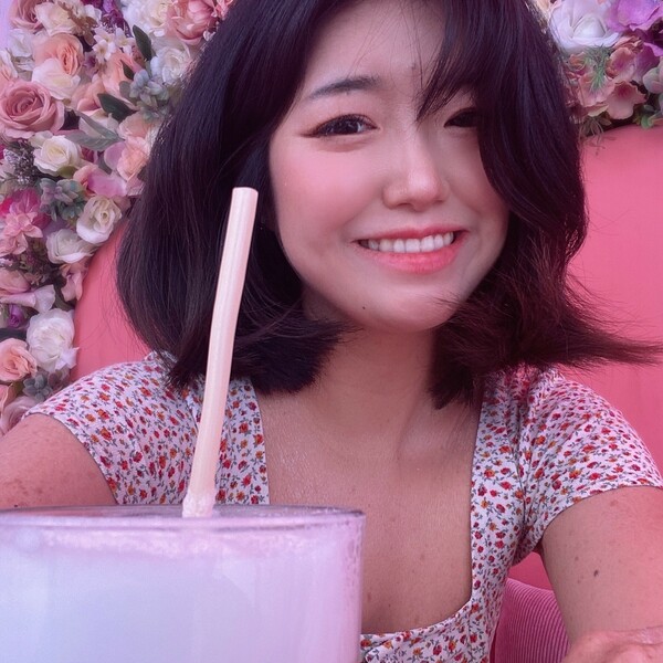Yui - Korean tutor - León