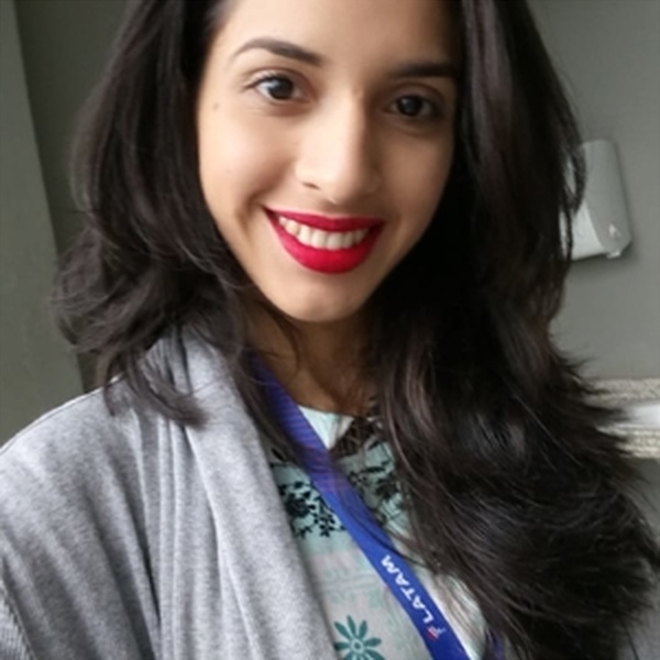 Yasmin - profesor de portugués brasileño - 