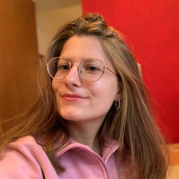 Elena -  rumensklærer - Paris 13e