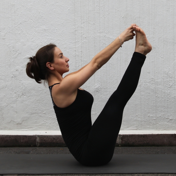 Valeria - Ciudad de México, : Certified Yoga Teacher by Yoga Alliance USA.  More than 12 years and 15,000 hours teaching.