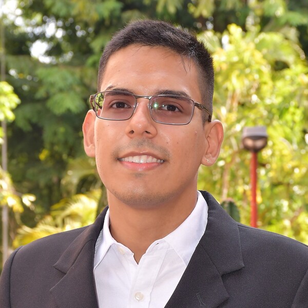 Juan David - Prof de sciences de l'ingénieur - Bucaramanga